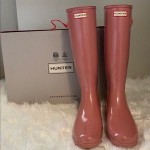 Hunter Original Refined Glossy Rain Boots.